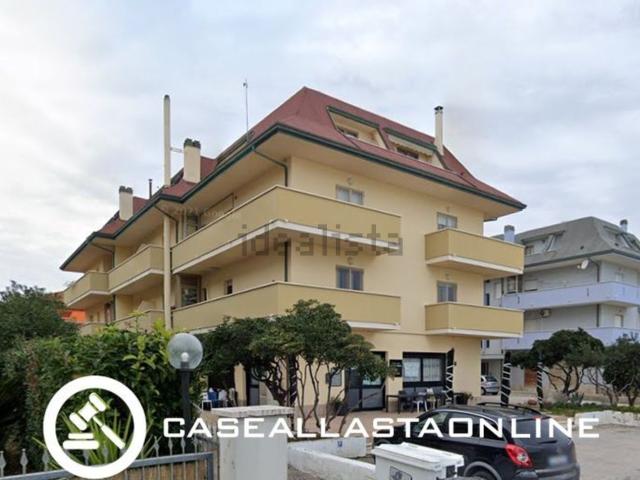 Appartamento in vendita a Centro, Marche