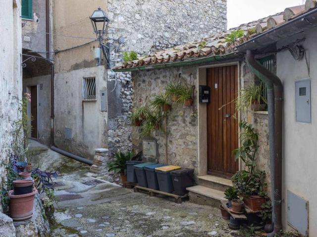 Appartamento in vendita a Roccantica, Rieti