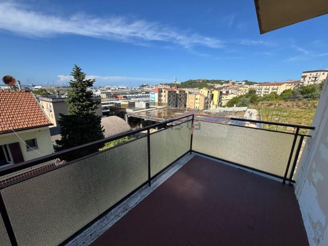Appartamento in vendita a Palombella, Ancona