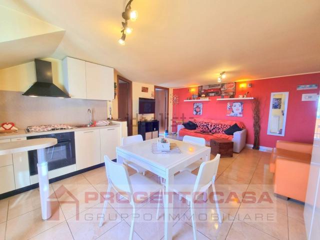 Appartamento in vendita a Porto d'Ascoli centro, Marche