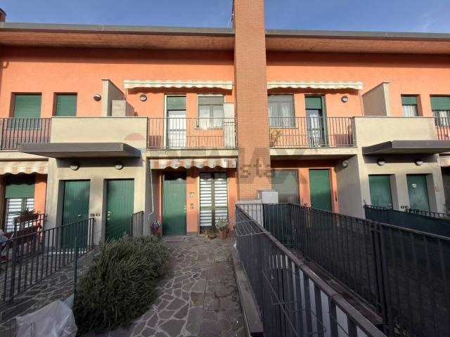 Appartamento in vendita a Madone, Lombardia