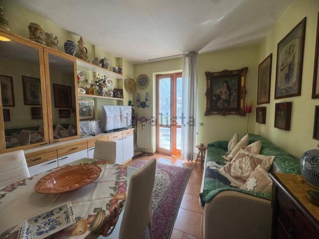 Appartamento in vendita a Parre, Lombardia
