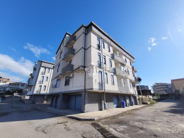 Appartamento in vendita a Calabria, Reggio Calabria