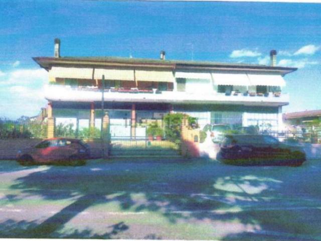 Appartamento in vendita a Zevio, Veneto