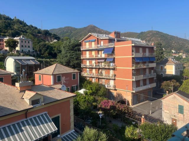 Appartamento in vendita a Medio Ponente, Serra Riccò