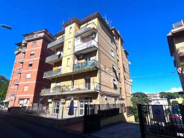 Appartamento in vendita a Monterotondo, Roma Capitale