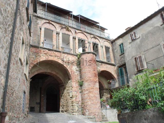 Appartamento in vendita a Volterra, Toscana