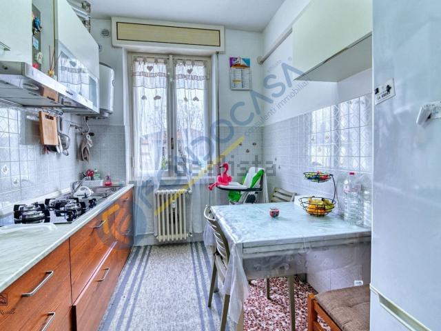 Appartamento in vendita a Varedo, Lombardia