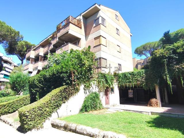 Appartamento in vendita a Torrino, Roma