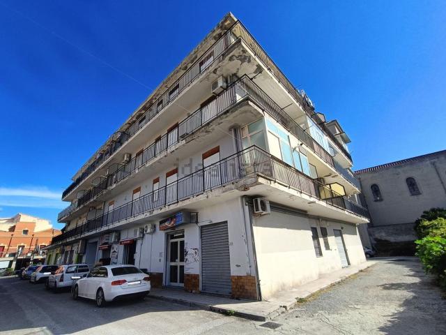 Appartamento in vendita a Belvedere, Falcone