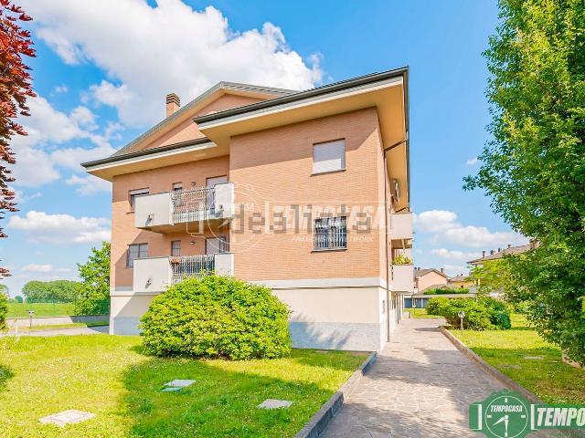 Appartamento in vendita a Carpiano, Lombardia