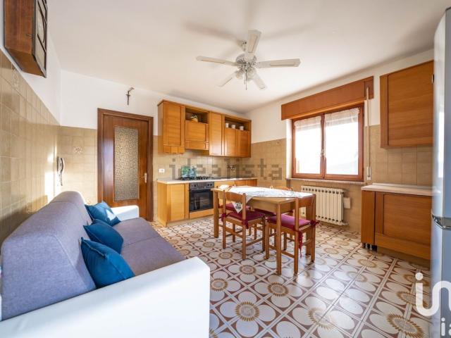 Appartamento in vendita a Grezzana, Veneto