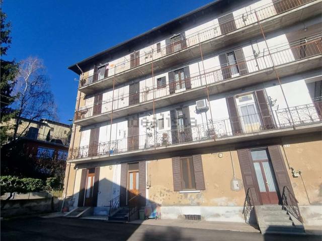 Appartamento in vendita a Valle Olona, Varese