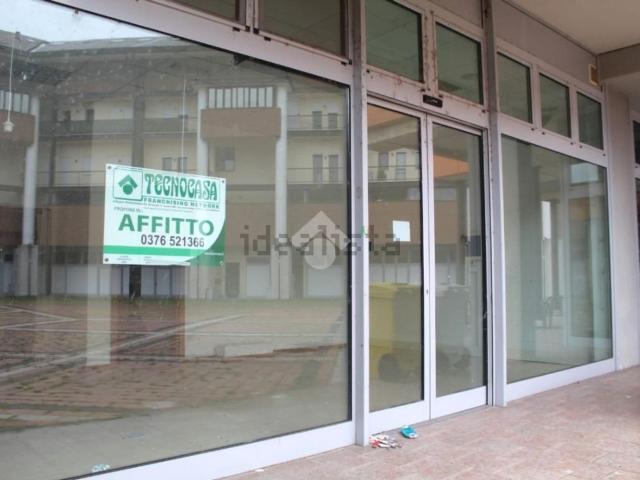 Appartamento in vendita a Suzzara, Lombardia