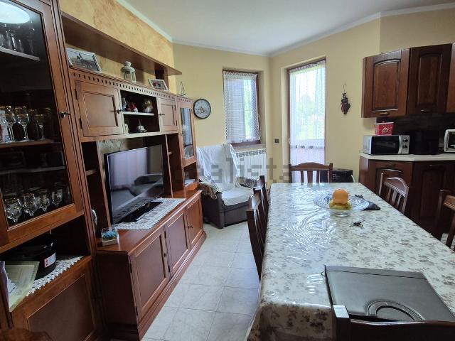 Appartamento in vendita a Villaggio Famiglia, Rovato