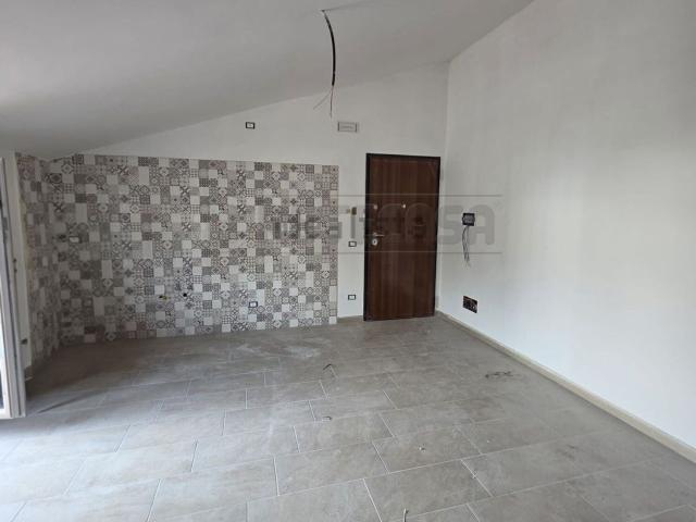 Appartamento in vendita a Macchioni, Piano