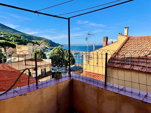 Appartamento in vendita a Rio, Toscana