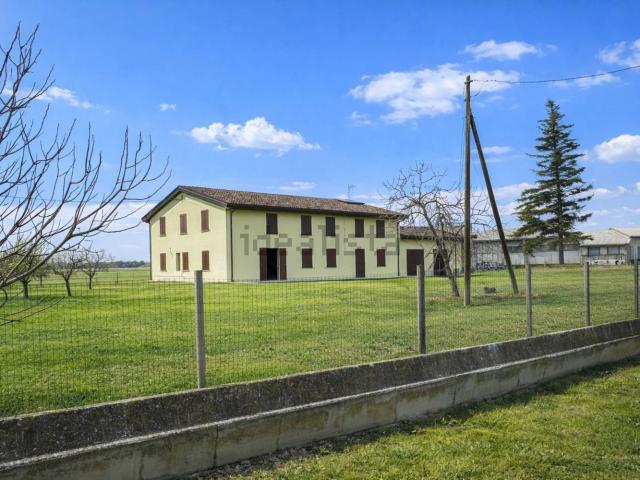 Appartamento in vendita a Unione Comuni Modenesi Area Nord, Concordia Sulla Secchia