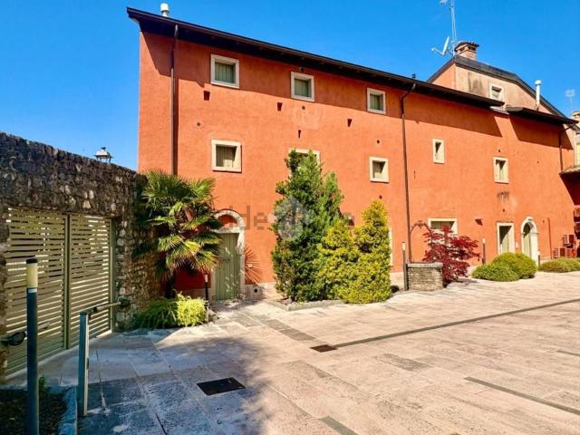 Appartamento in vendita a Bardolino, Veneto
