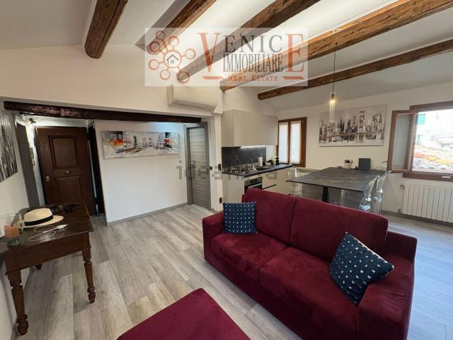 Appartamento in vendita a Venezia-Murano-Burano, Venezia