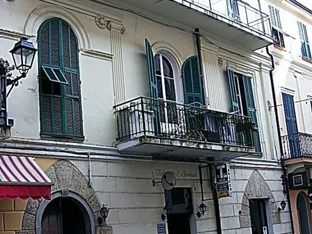 Appartamento in vendita a Baiardo, Liguria