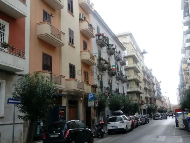 Appartamento in vendita a Madonnella, Bari