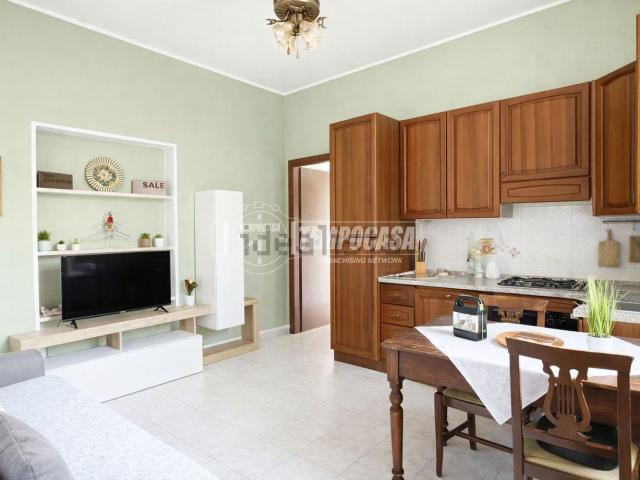 Appartamento in vendita a Sedriano, Lombardia
