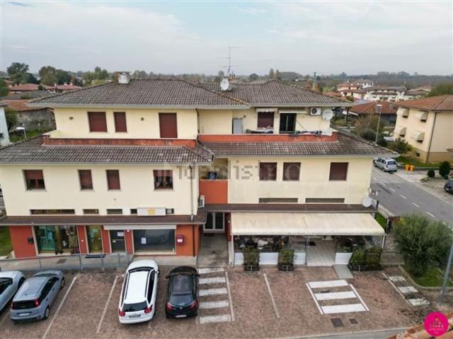 Appartamento in vendita a Azzano Decimo, Friuli-Venezia Giulia