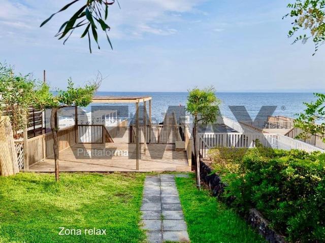 Appartamento in vendita a Cannizzaro, Aci Castello