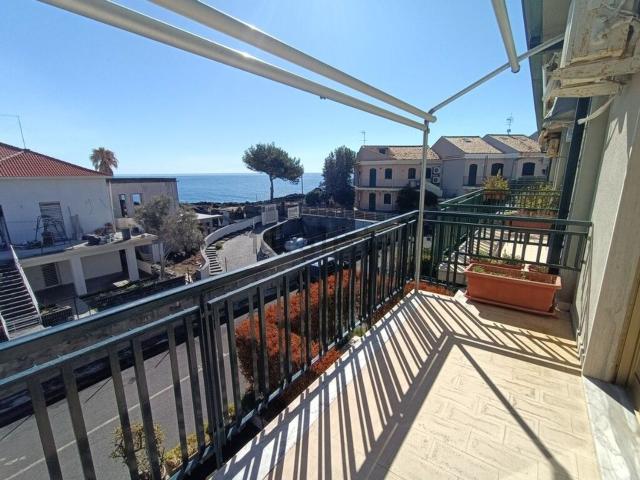 Appartamento in vendita a Acireale, Sicilia