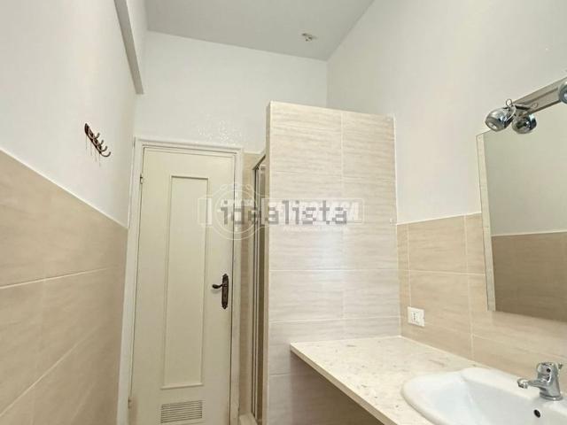 Appartamento in vendita a Centro Ovest, Serra Riccò