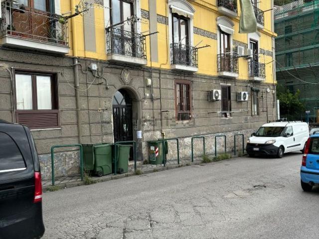 Appartamento in vendita a Salerno, Campania