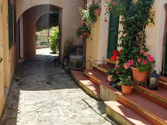 Appartamento in vendita a Marciana, Livorno