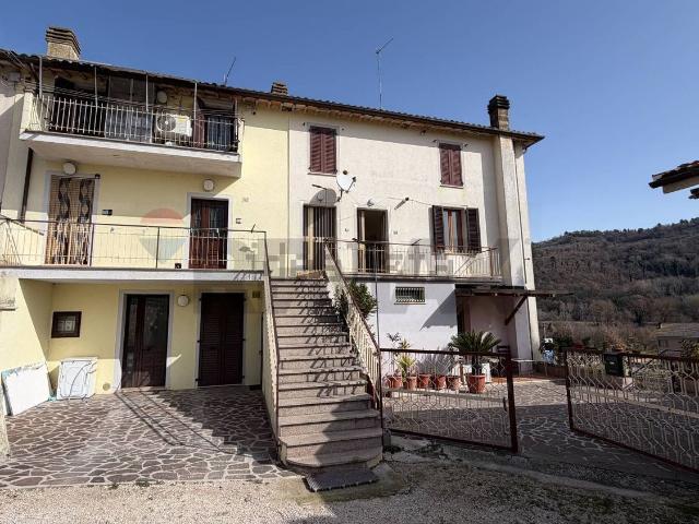 Appartamento in vendita a Foligno, Umbria