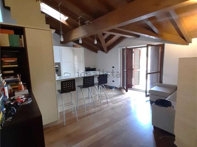 Appartamento in vendita a Gironico Al Piano, Lombardia