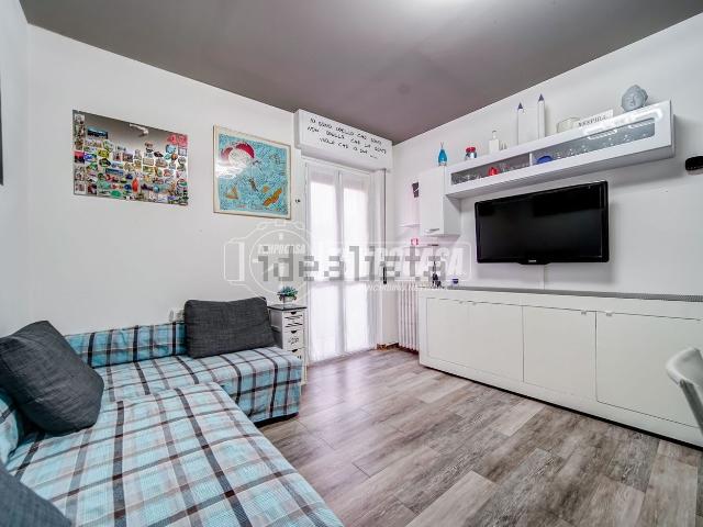 Appartamento in vendita a Jerago Con Orago, Lombardia