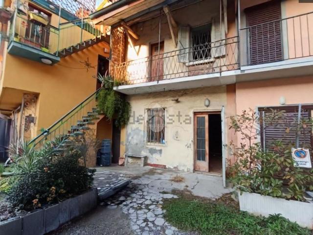 Appartamento in vendita a Concorezzo, Lombardia