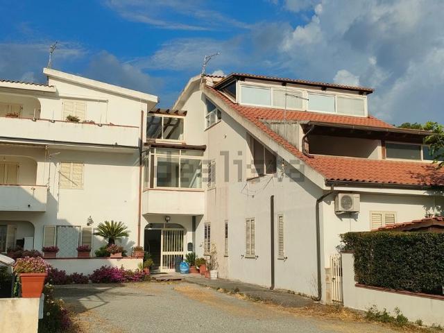Appartamento in vendita a Calabria, Reggio Calabria