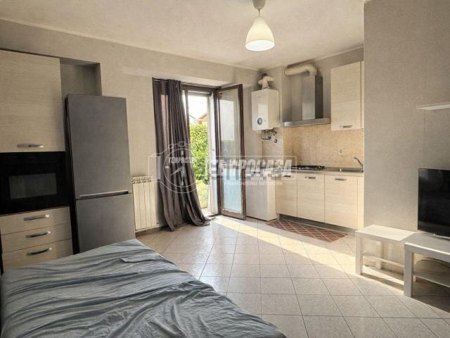 Appartamento in vendita a Sedriano, Lombardia
