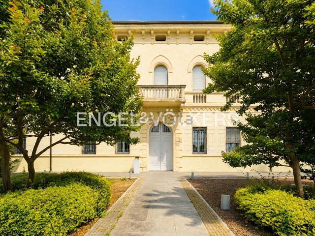 Appartamento in vendita a Ferrara, Reggio Emilia