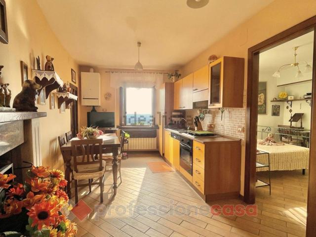 Appartamento in vendita a Pietralunga, Perugia