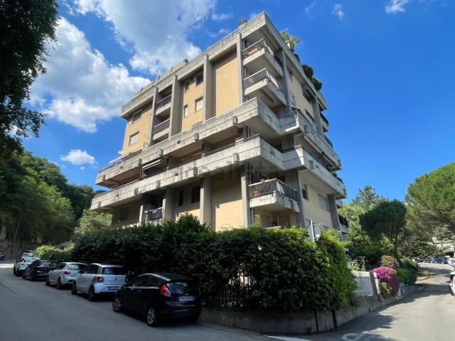 Appartamento in vendita a Ponente, Serra Riccò