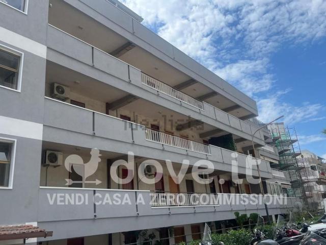 Appartamento in vendita a Letojanni, Sicilia