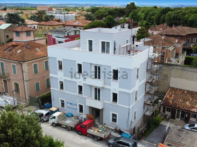 Appartamento in vendita a Centro storico, Marche