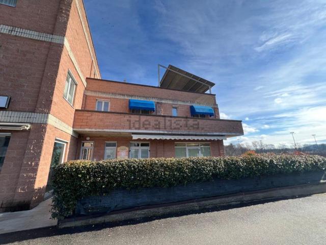 Appartamento in vendita a Brebbia, Lombardia