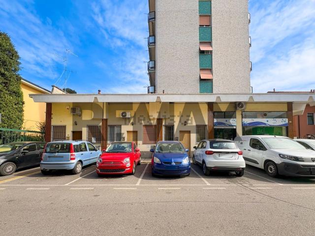 Appartamento in vendita a Brugherio, Lombardia