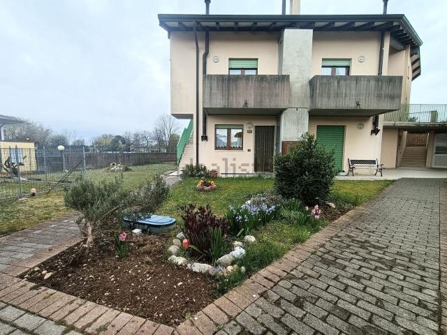 Appartamento in vendita a Povoletto, Friuli-Venezia Giulia