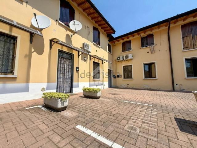 Appartamento in vendita a Offlaga, Lombardia