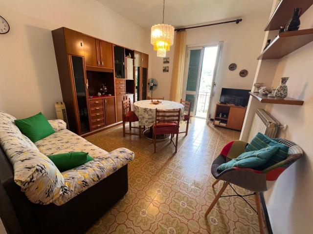 Appartamento in vendita a Spotorno, Liguria