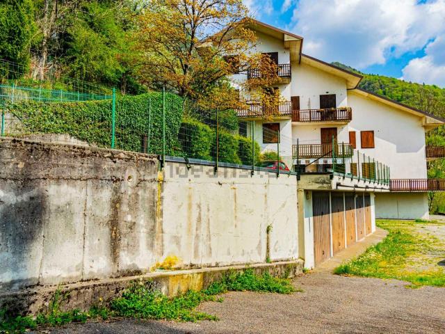 Appartamento in vendita a Comunità Montana della Valle Brembana, Cornalba